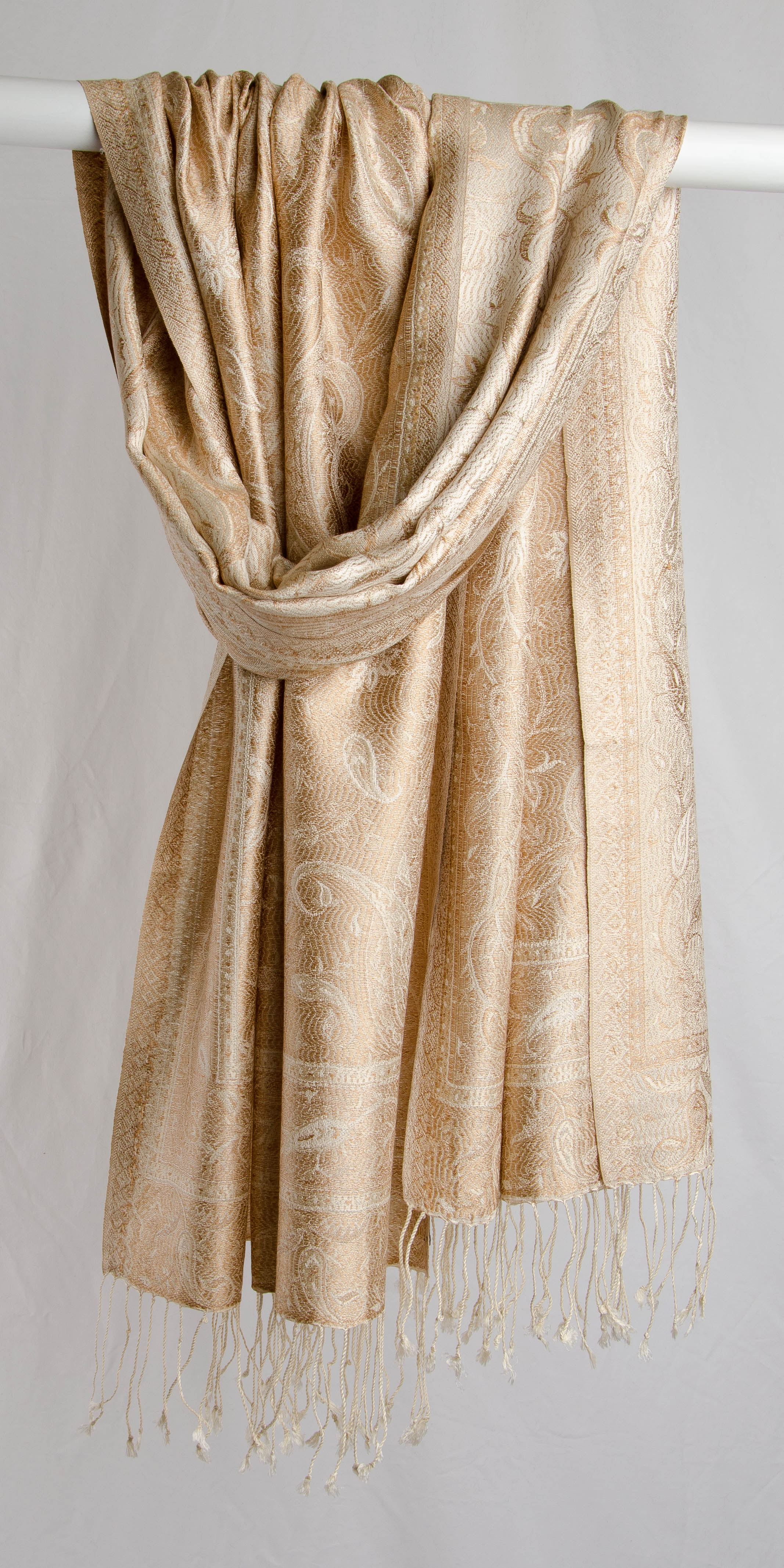 Jamawar 29" - Butter and Cream