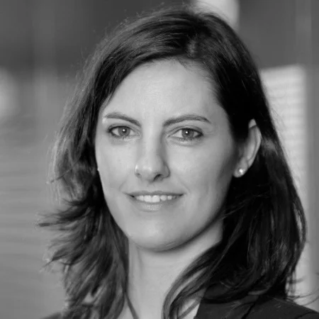Paula De Corral, Omnichannel<br>Business Strategy Director, Caser