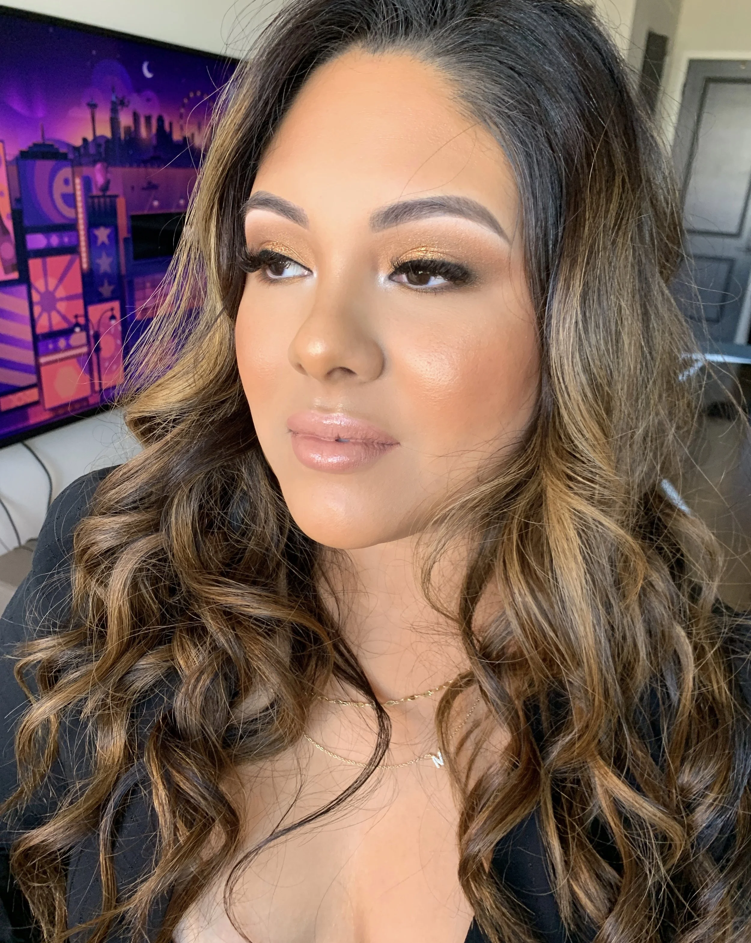 Facetune_12-01-2019-13-19-39.jpg