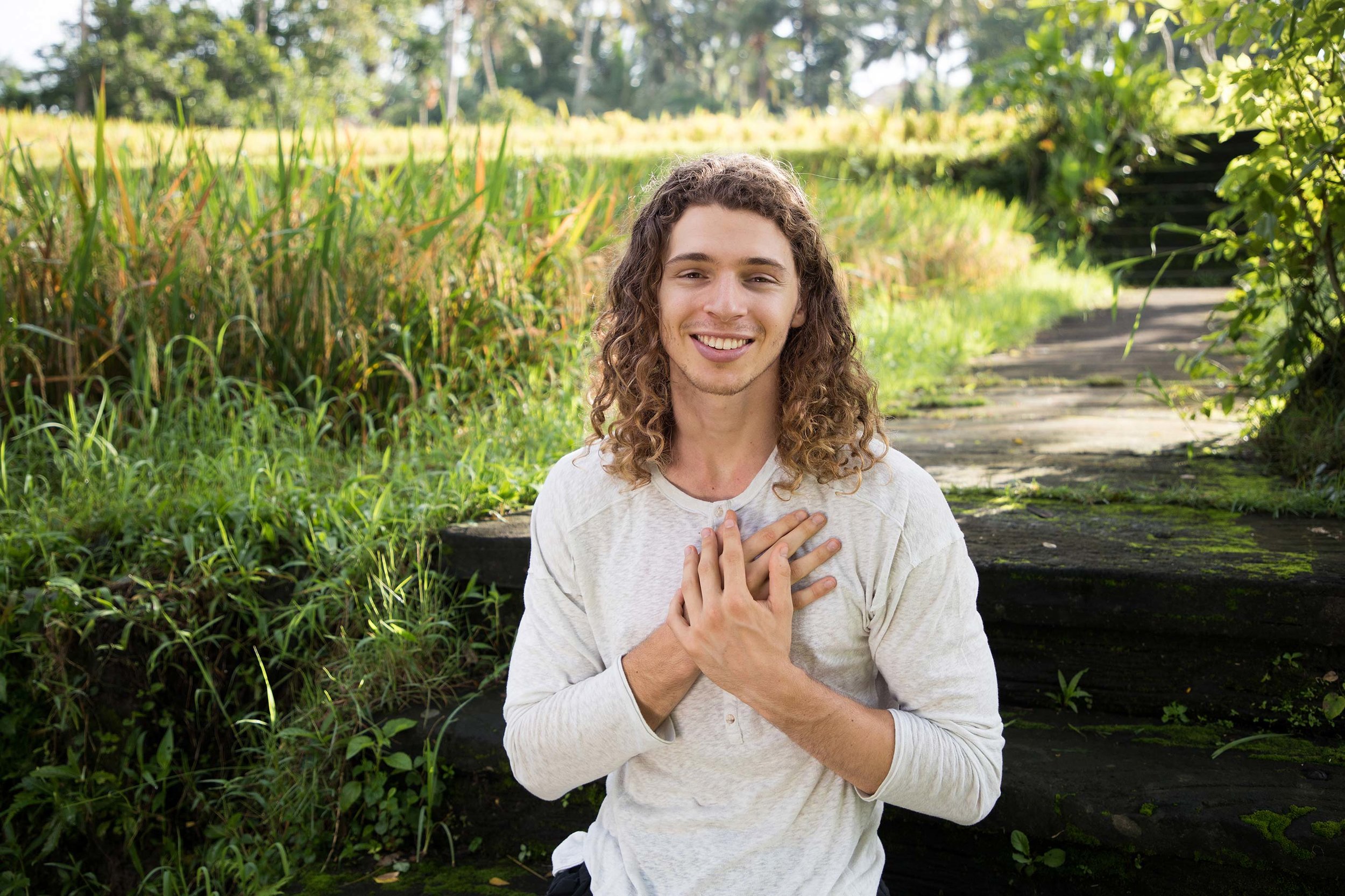 EmbodiedFlow-Tara-Judelle-Scott-Lyons-Yoga-Meditation-Somatic-Movement-Therapy-School.jpg