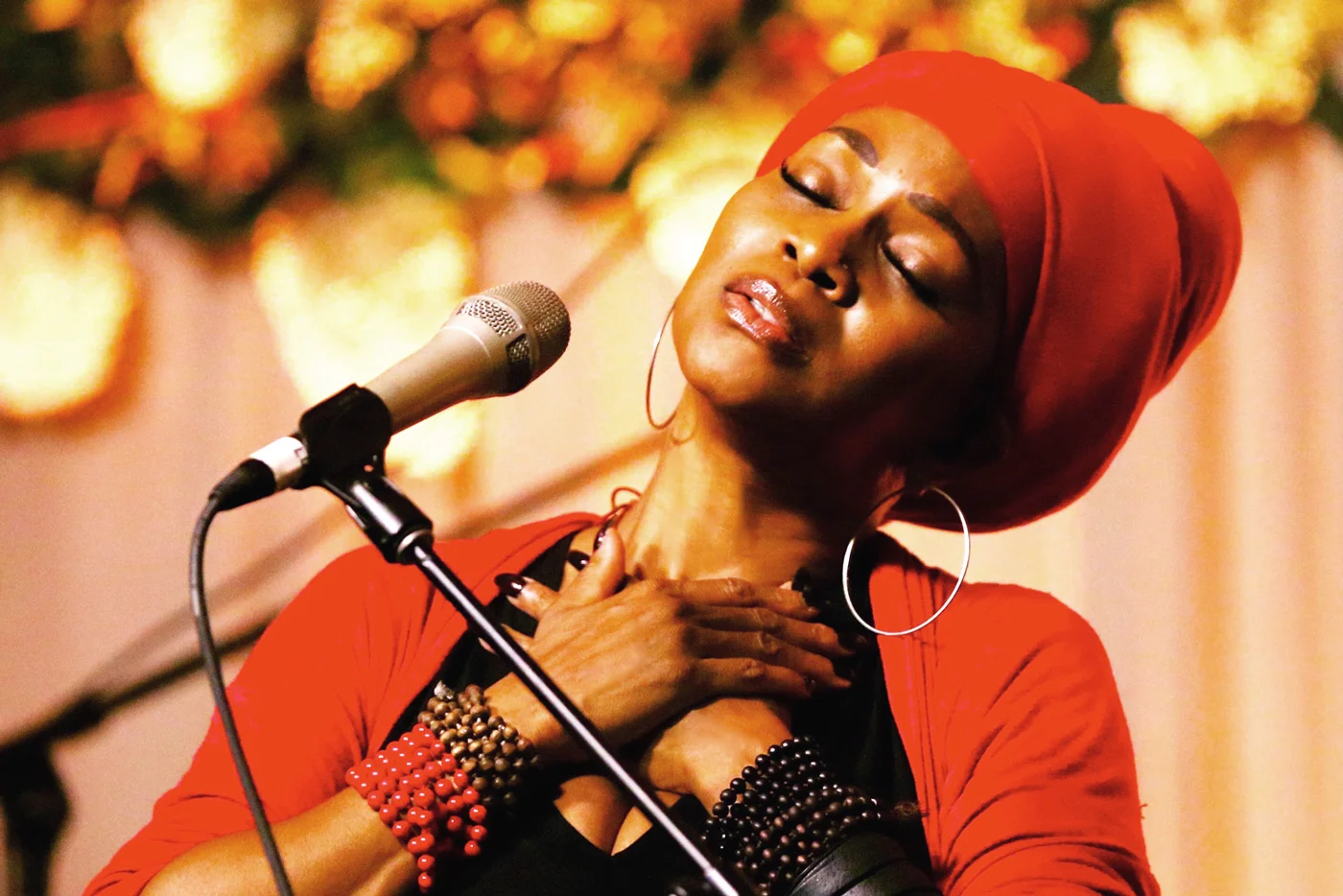 CC WHITE C.C. White's concerts have won her worldwide recognition as “The Queen of Soul Kirtan,” enrapturing audiences like no other. Her critically acclaimed CD “This IS Soul Kirtan!” debuted at the top of the iTunes World Chart & is the first of its kind to feature a blend of Kirtan, Soul, Blues, Reggae, Gospel, R&B and Jazz. She’s worked with Lenny Kravitz, Sting, Neil Young, Ben Harper, Charlie Musselwhite, Jackson Browne, Crosby, Stills & Nash, Joe Cocker, and Jason Mraz to name a few. Get ready for soul-freeing, foot-stomping, heart-opening Soul Kirtan! www.soulkirtan.com