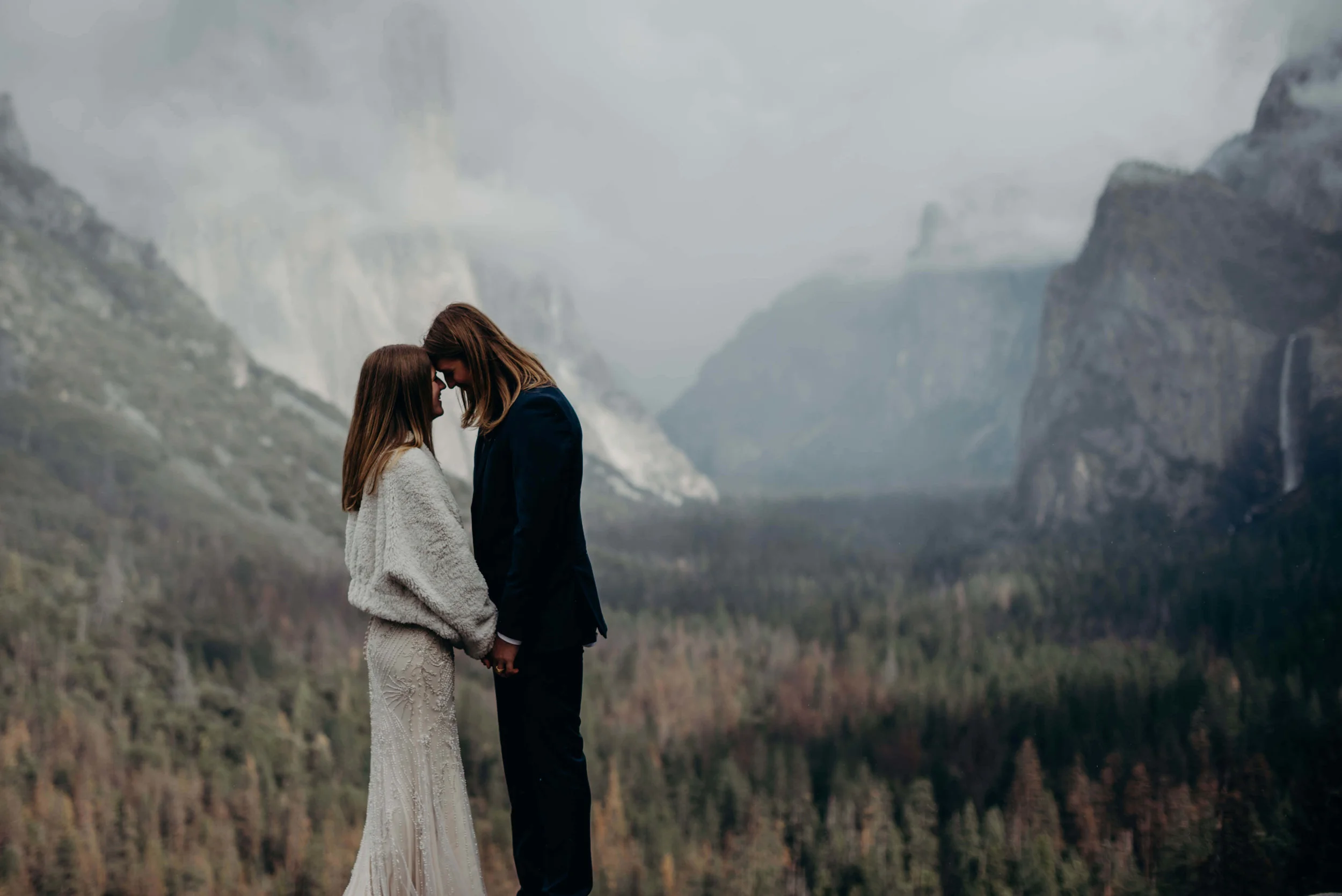 Adventure-Elopement-Yosemite-Tunnelview-4.jpg
