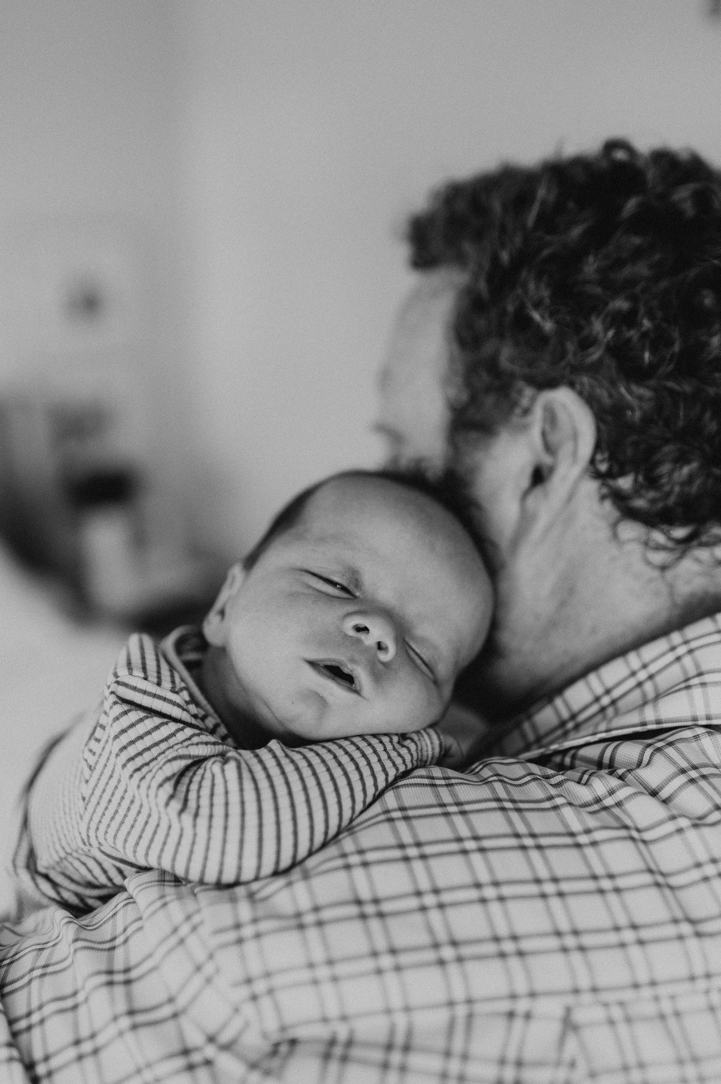 Borcherding11.29.21-DenverNewbornandFamily-4003.jpg