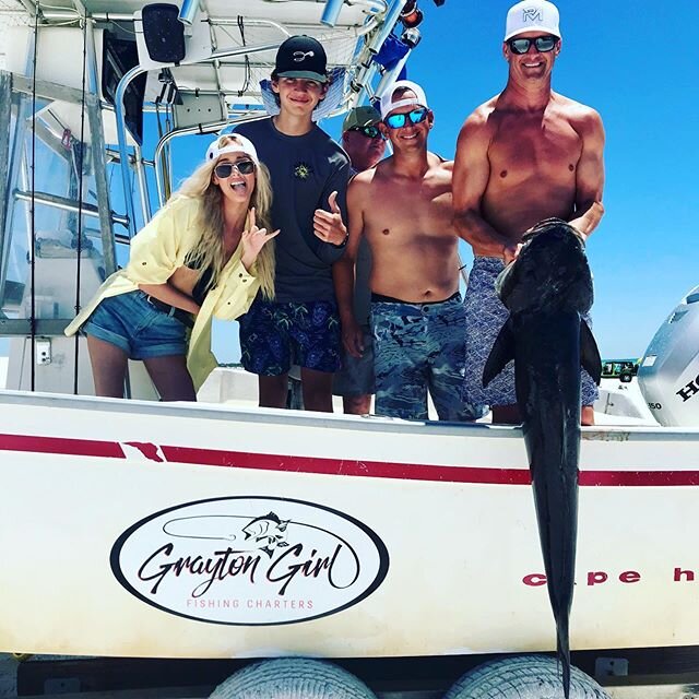 This crew from Texas pulled in a pretty cobia today. She made them work for it, but they got it done!
#fishing #girlsthatfish #beachlaunch #cobia #ling  #gulftotable #freshfromflorida #gomegrown  #sowal #beachesofsouthwalton #graytonbeach #seaside #3