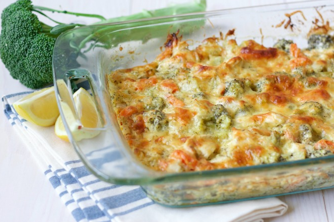 Cheesy Chicken + Broccoli Casserole (Ketogenic, Gluten Free) 