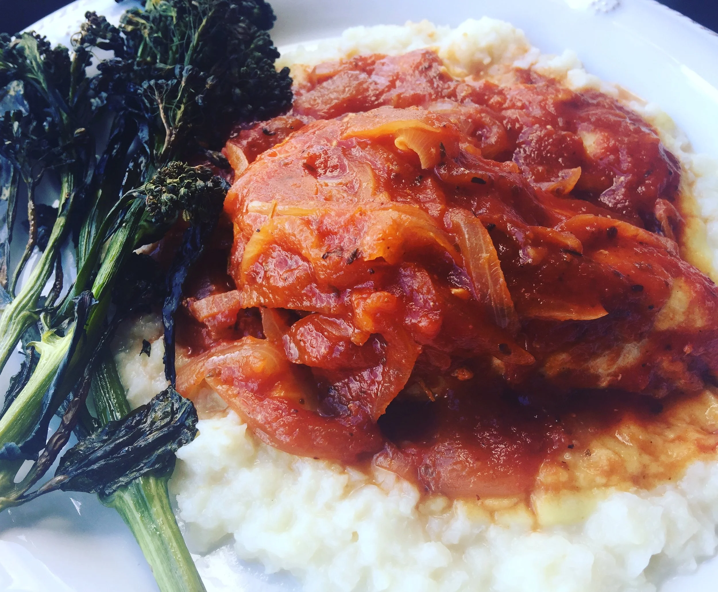 Chicken and Red Sauce (Ketogenic, Gluten Free) 