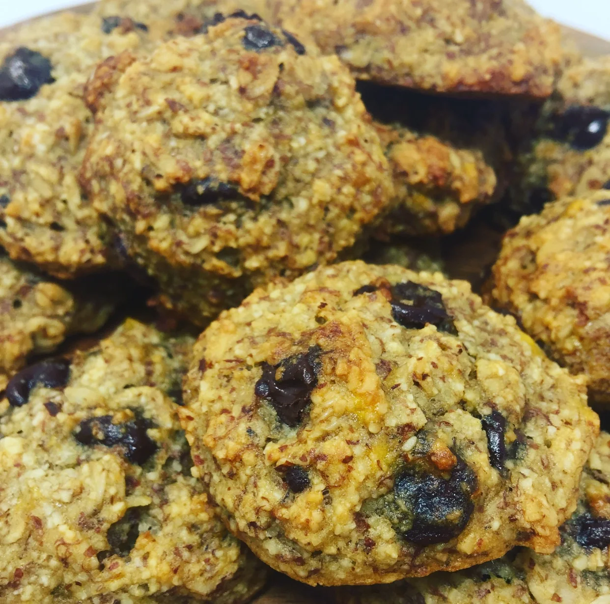 Banana Oatmeal Chocolate Chip Cookies (Gluten Free)