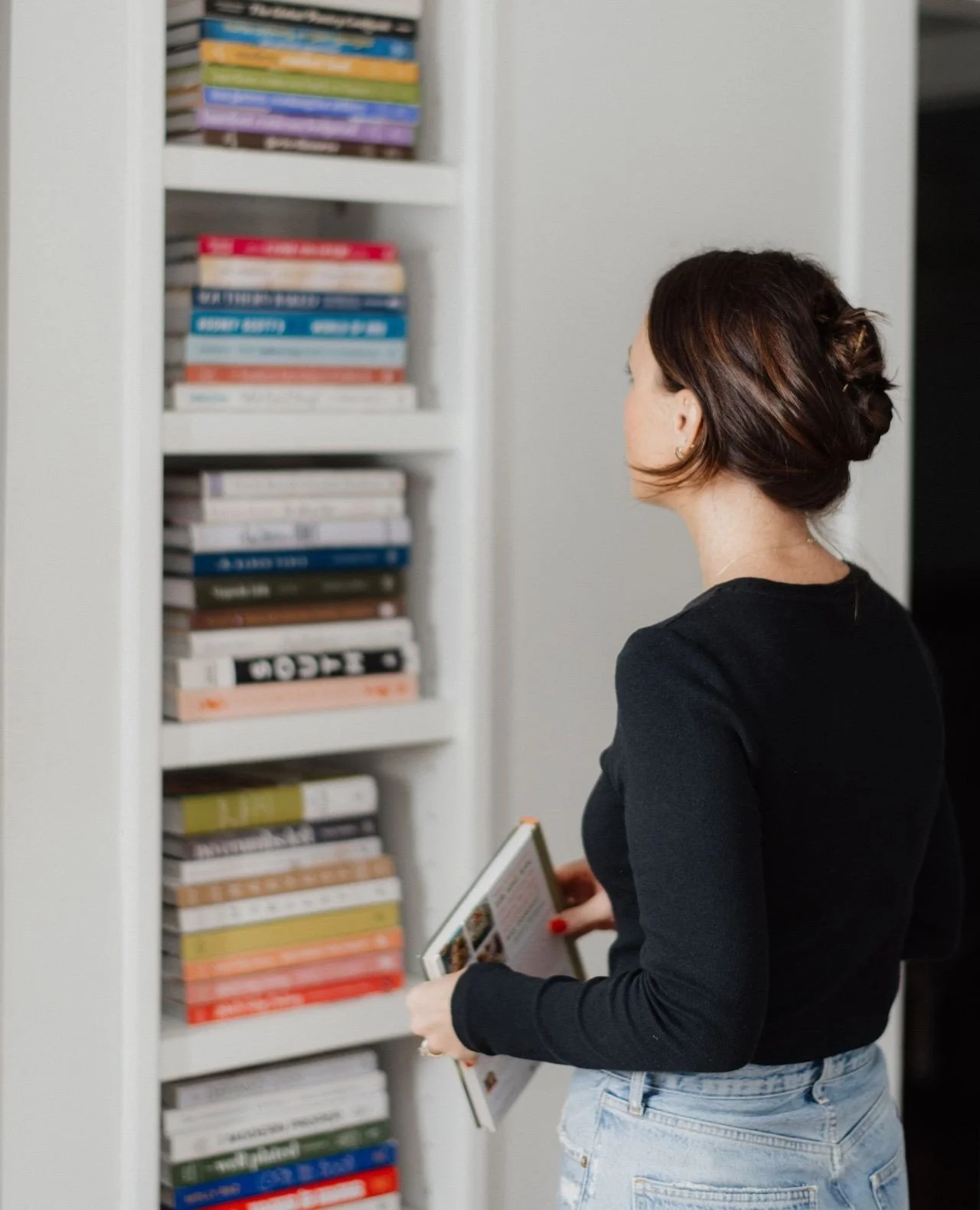 What Your Bloat Is Actually Telling You 💬⁠
⁠
Bloat isn&rsquo;t just annoying or uncomfortable: it&rsquo;s information.⁠
⁠
Here are a few root causes I see all the time in practice:⁠
🌬 SIBO &ndash; too much bacteria in the small intestine⁠
🌾 Food s