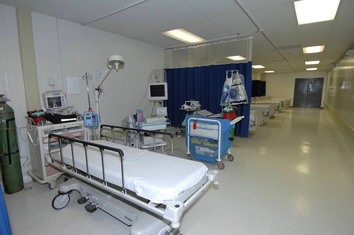 Guantanamo_captive's_hospital_beds_-c.jpg