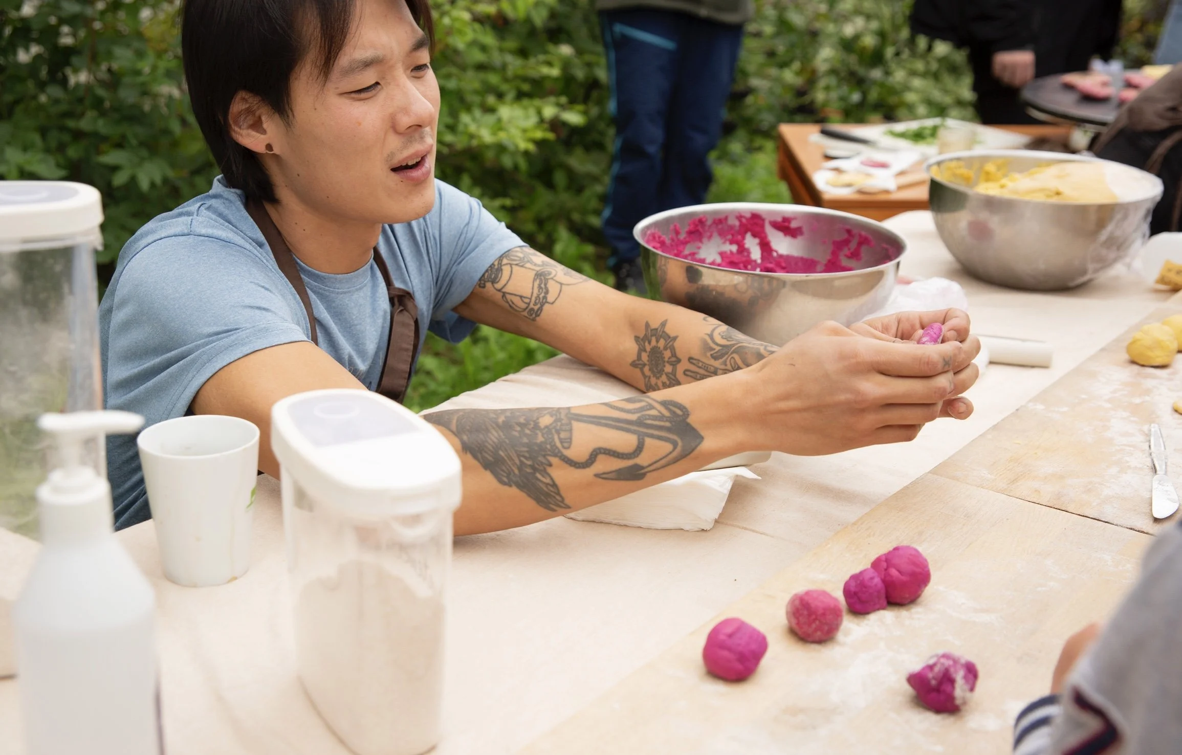Det bugner av grønt og folk på Ringsaker