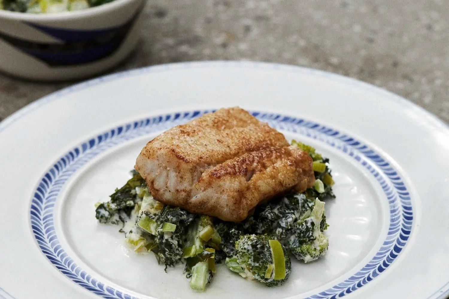 Fisk og blåskjell med stuet grønnkål