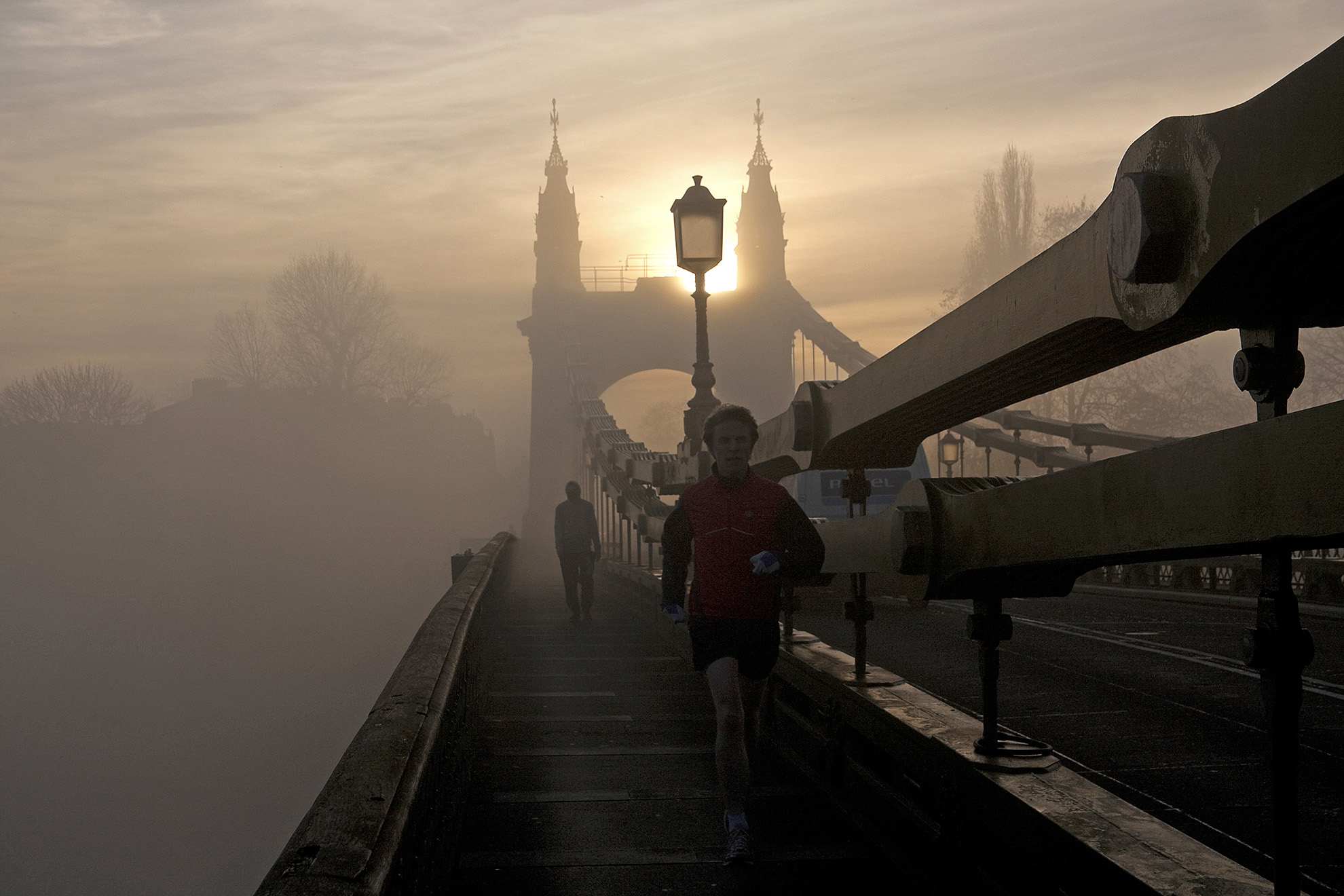 Hammersmith Bridge in the Fog 2 WR.jpg