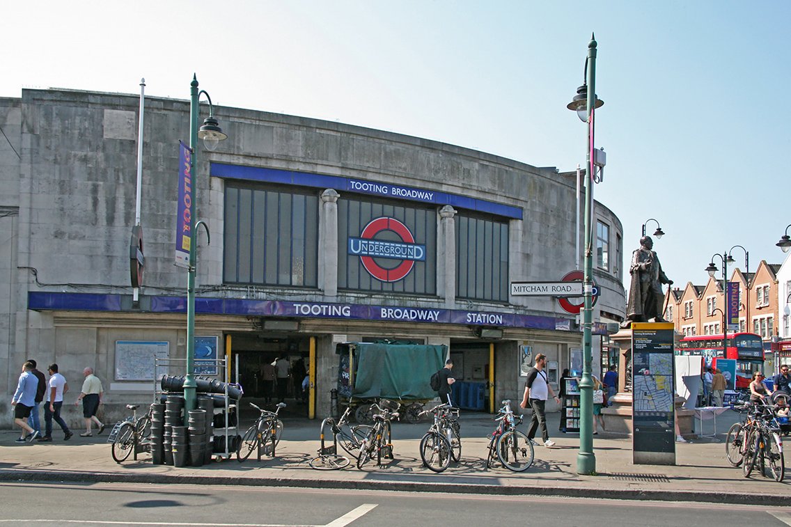 1 Tooting Broadway Station 1 SV.jpg