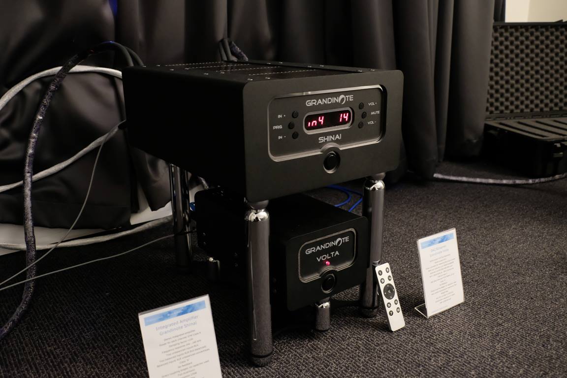 Grandinote - Shinai Integrated Amplifier Grandinote - Volta DAC/Streamer