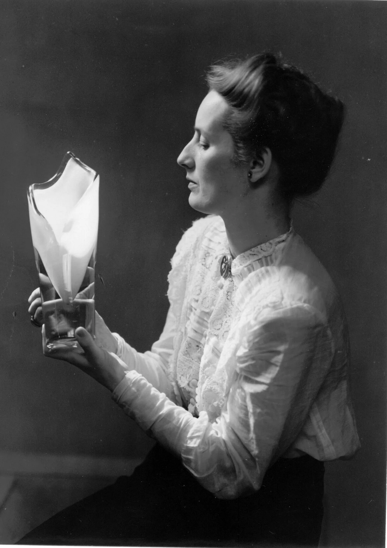 GUNNEL NYMAN – The Art of Light