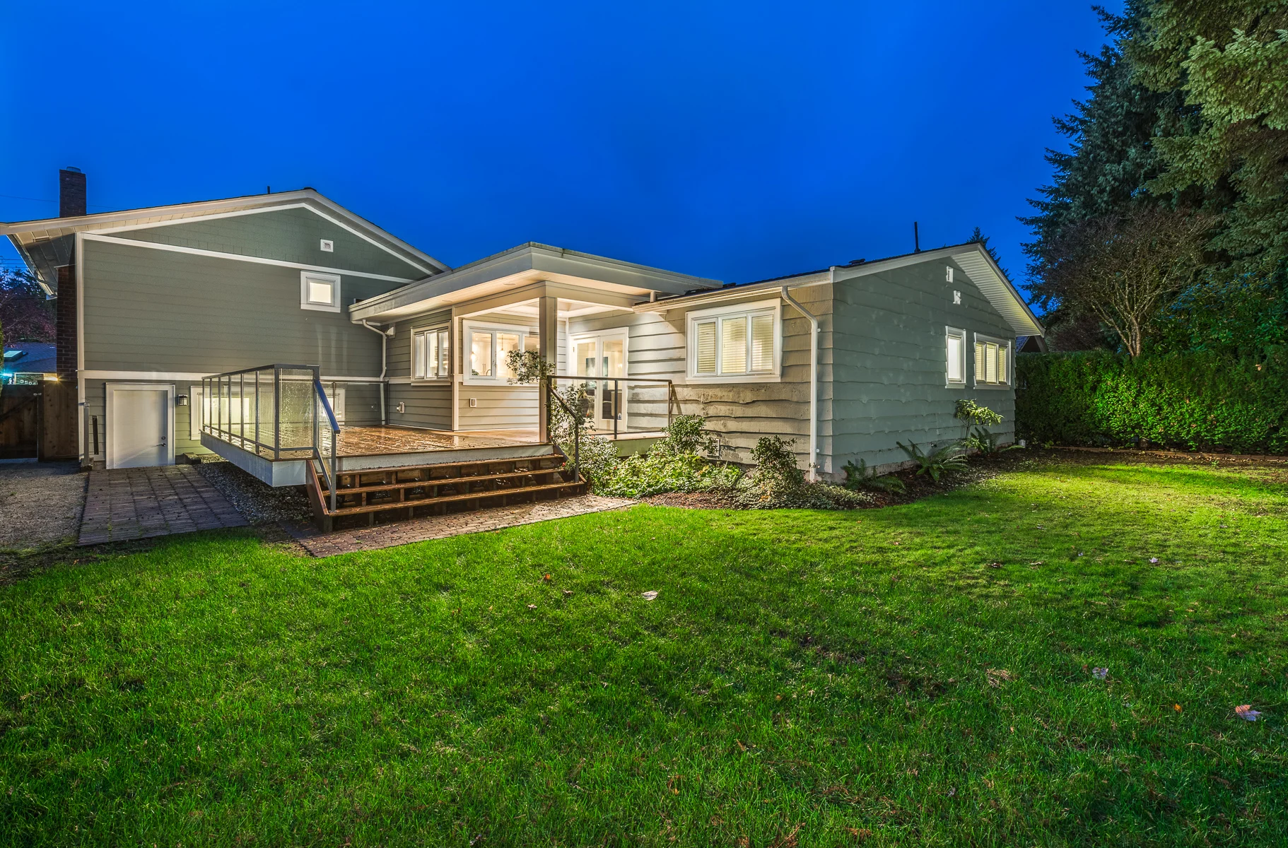 3545-Wellington-Crescent-North-Vancouver-360hometours-35s.jpg