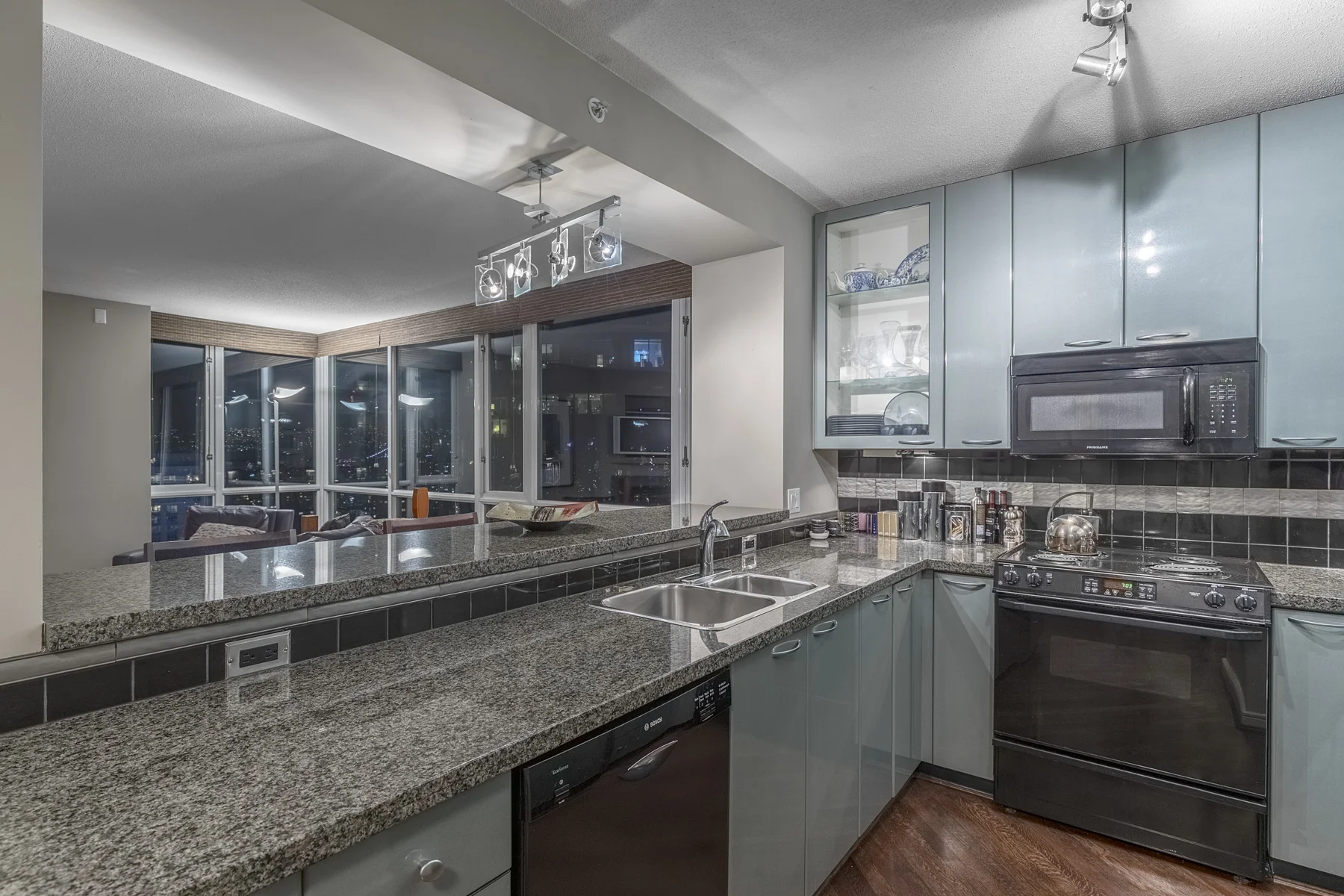 3102-1068-Hornby-St-360hometours-21-s.jpg
