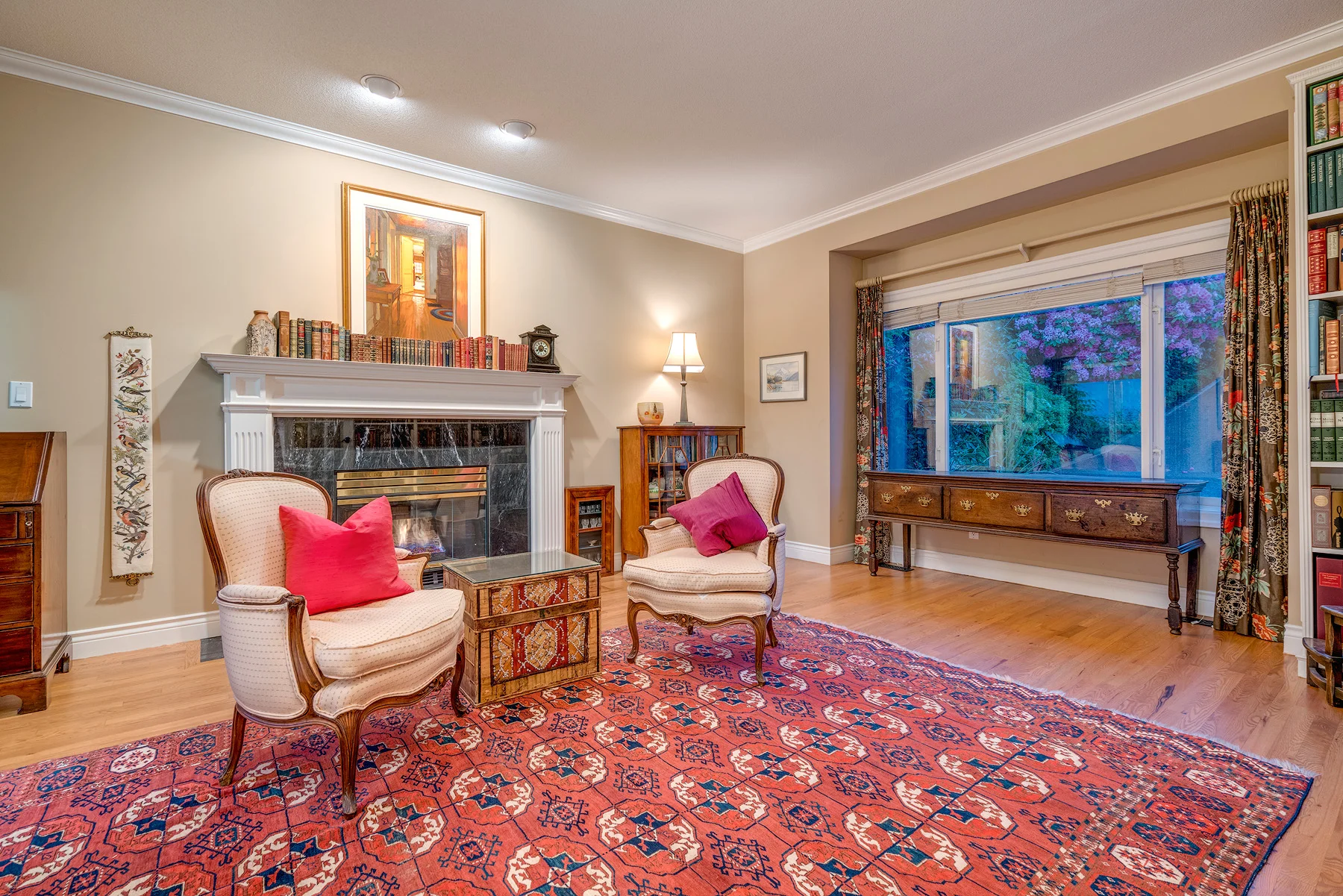 2286-Ottawa-Avenue-360hometours-11s.jpg