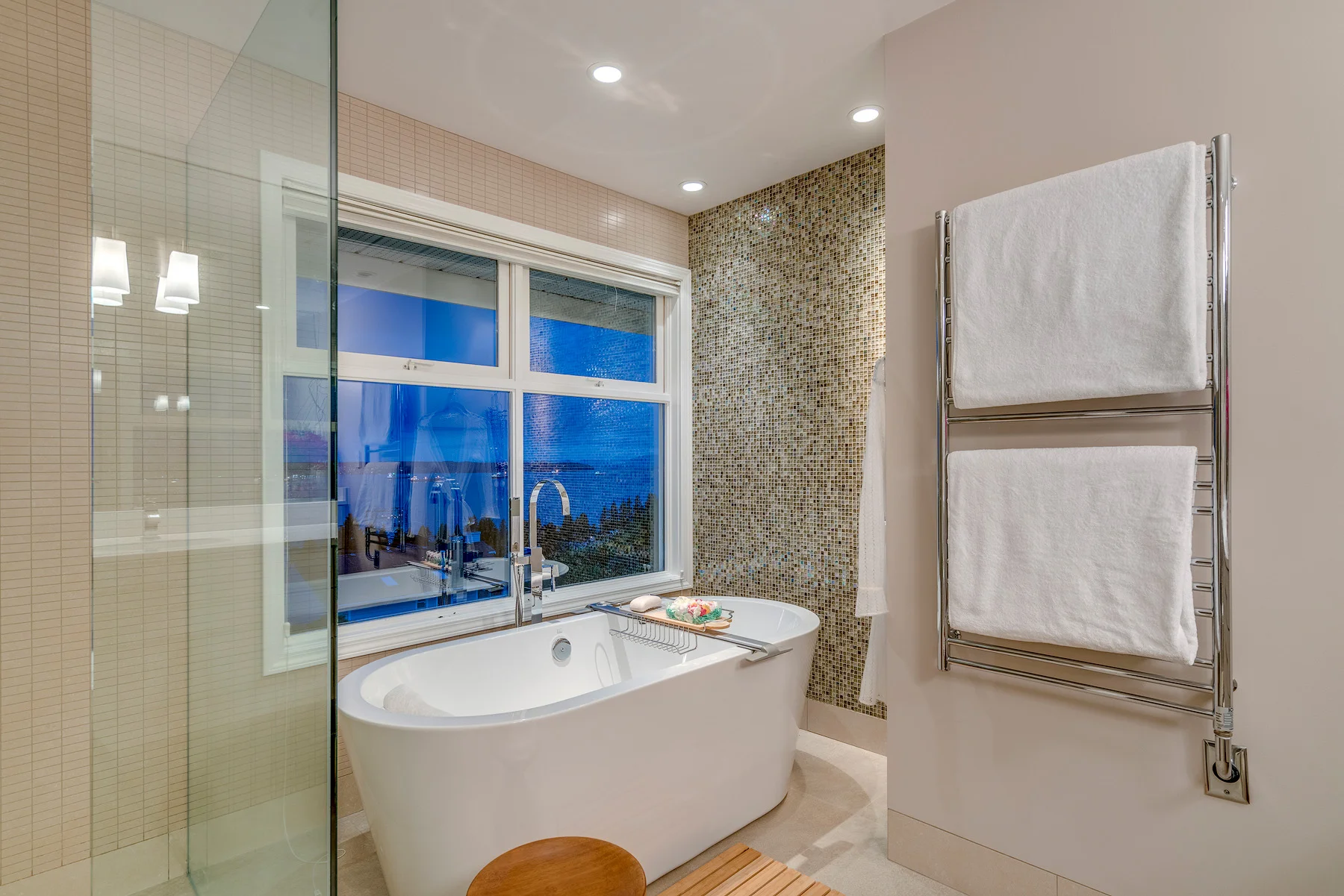 2286-Ottawa-Avenue-360hometours-24s.jpg