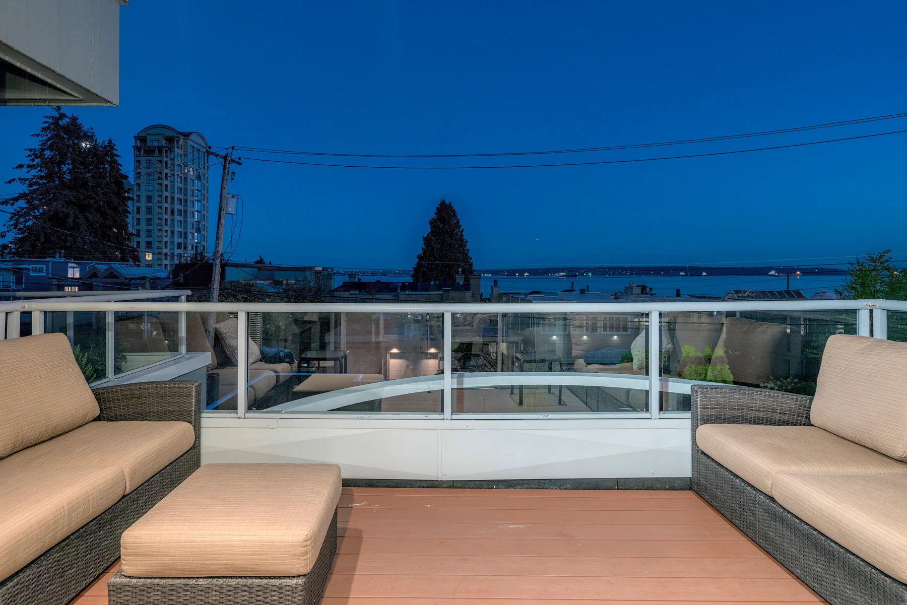 2318-Marine-Drive-360hometours-08s.jpg