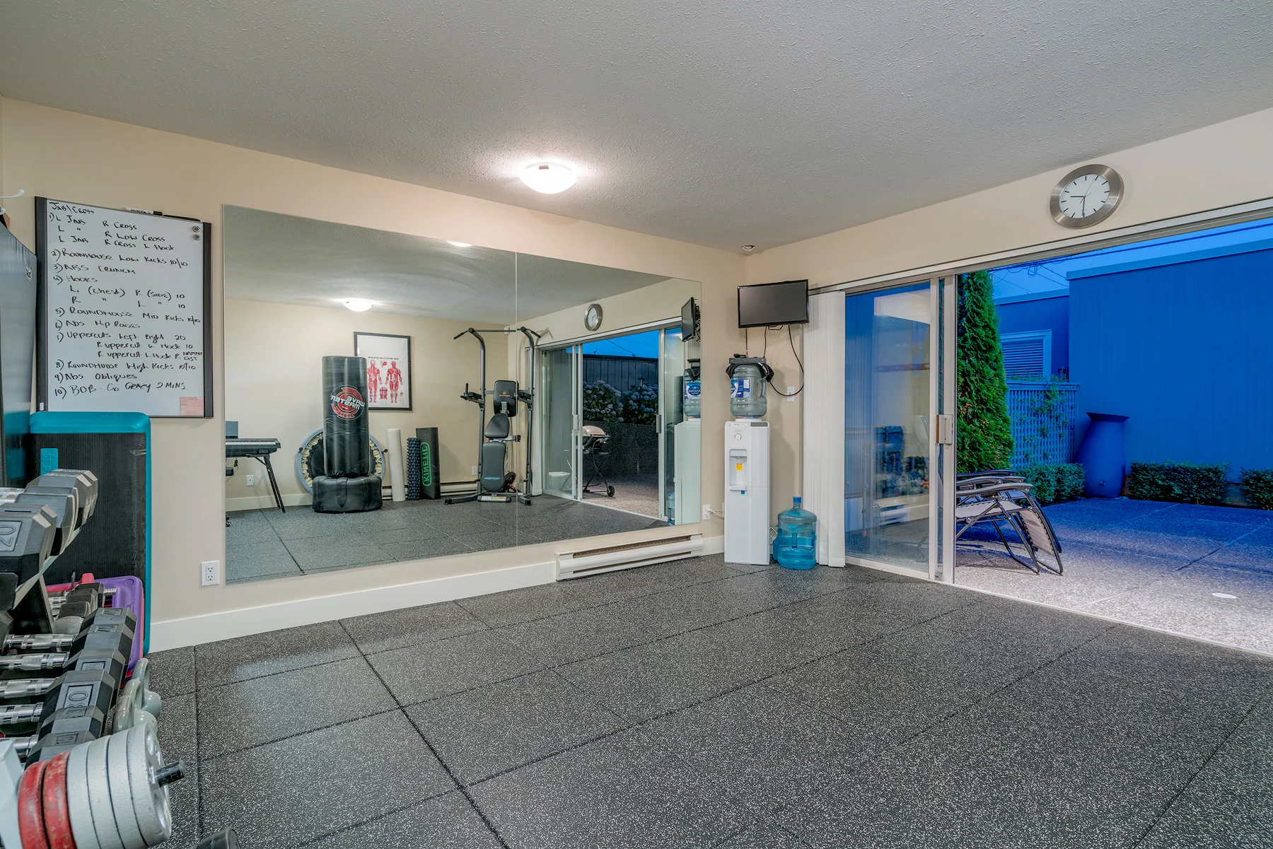 2318-Marine-Drive-360hometours-22s.jpg