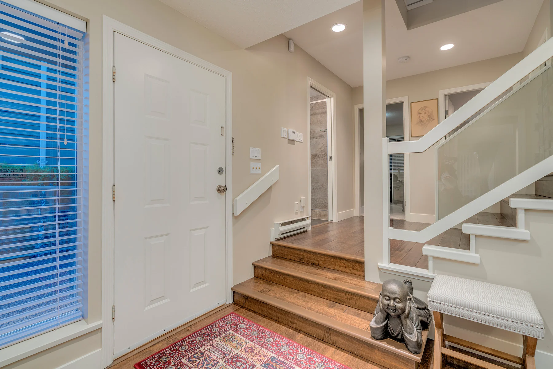 2318-Marine-Drive-360hometours-25s.jpg
