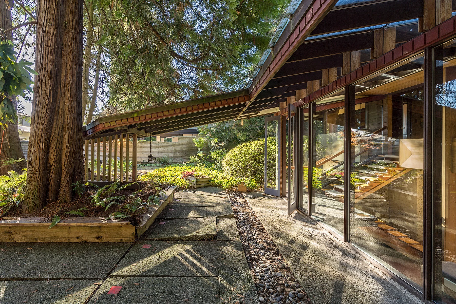 1205 Ridgewood Drive, Edgemont Village, North Vancouver