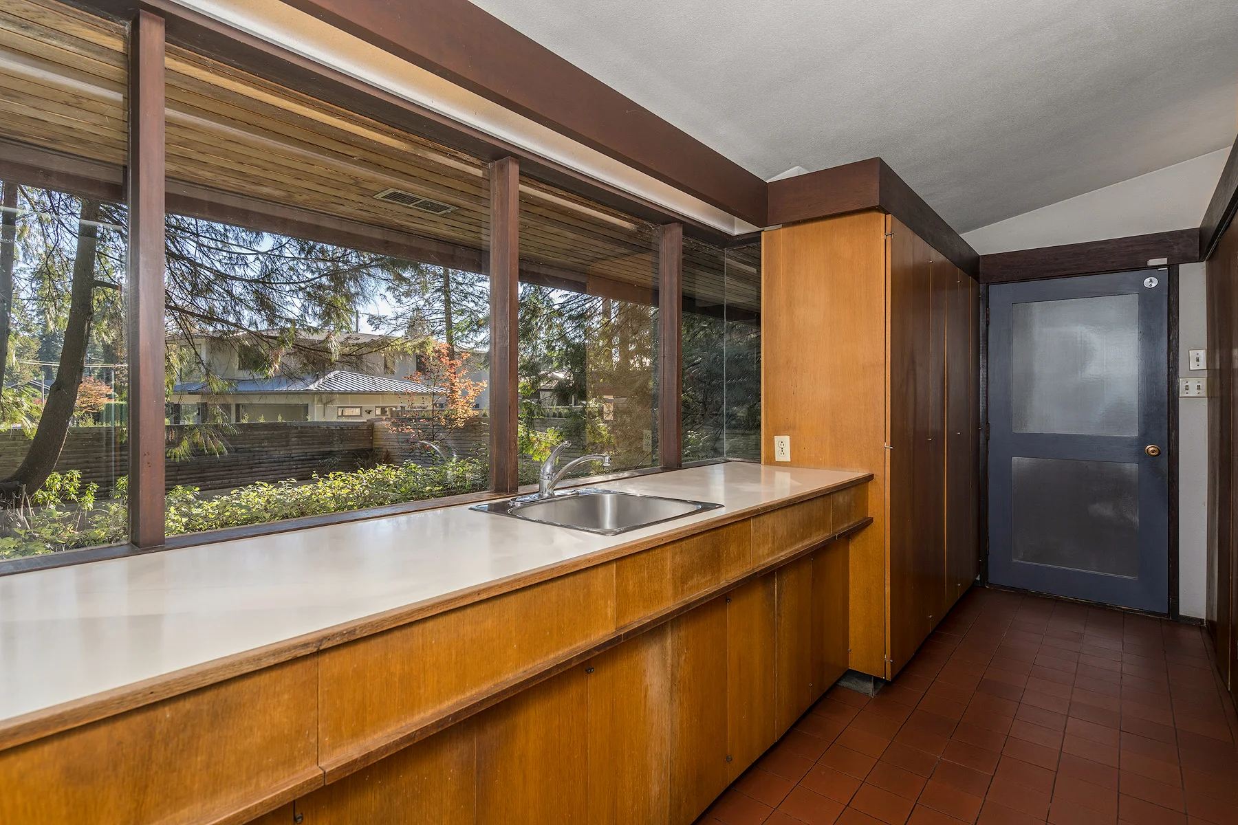 1205-Ridgewood-Dr-360hometours-17s.jpg