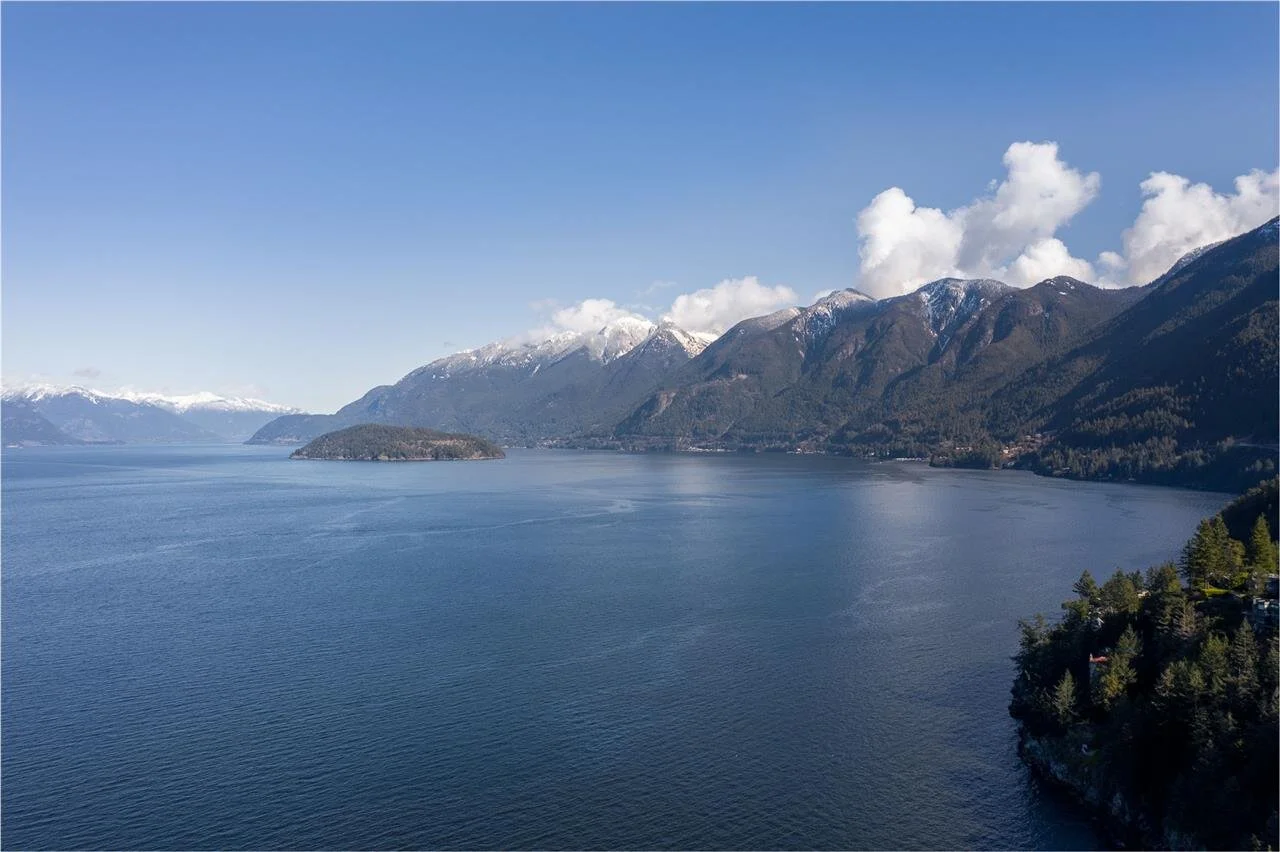 7185 Cliff Road, West Vancouver