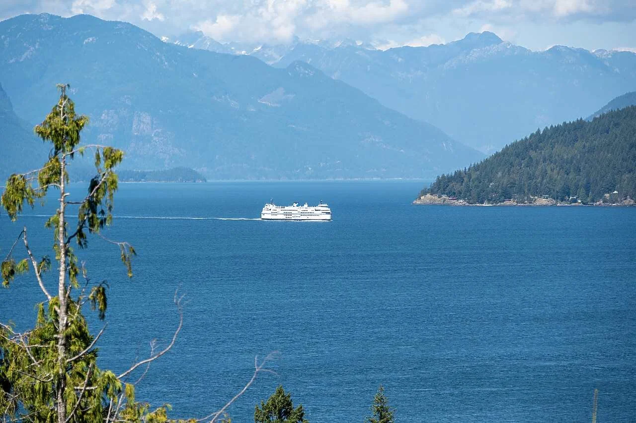 6645 Madrona Place, West Vancouver