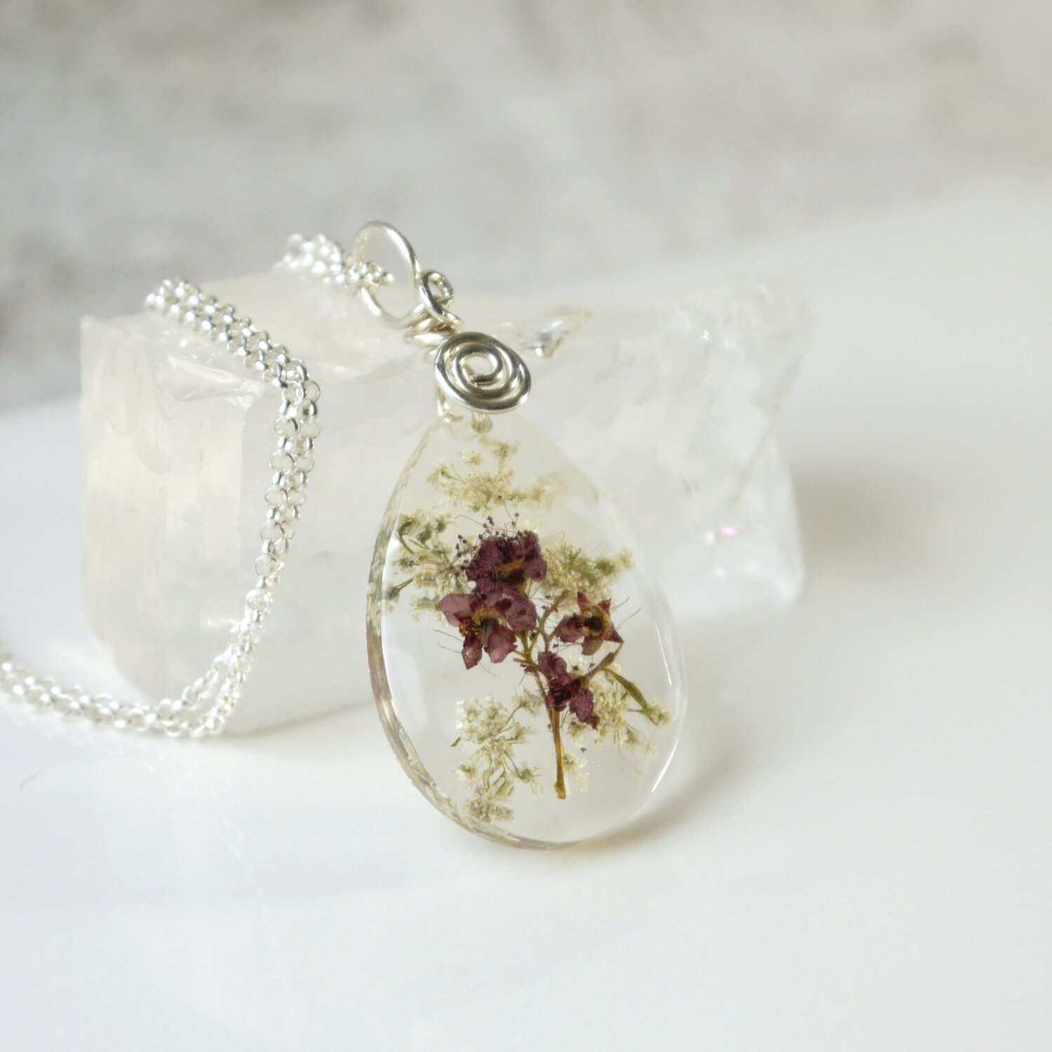 Gold flower pendant Jewelry flowers real resin Women/'s oval pendant necklace dried real white flowers pressed into resin Unique gift