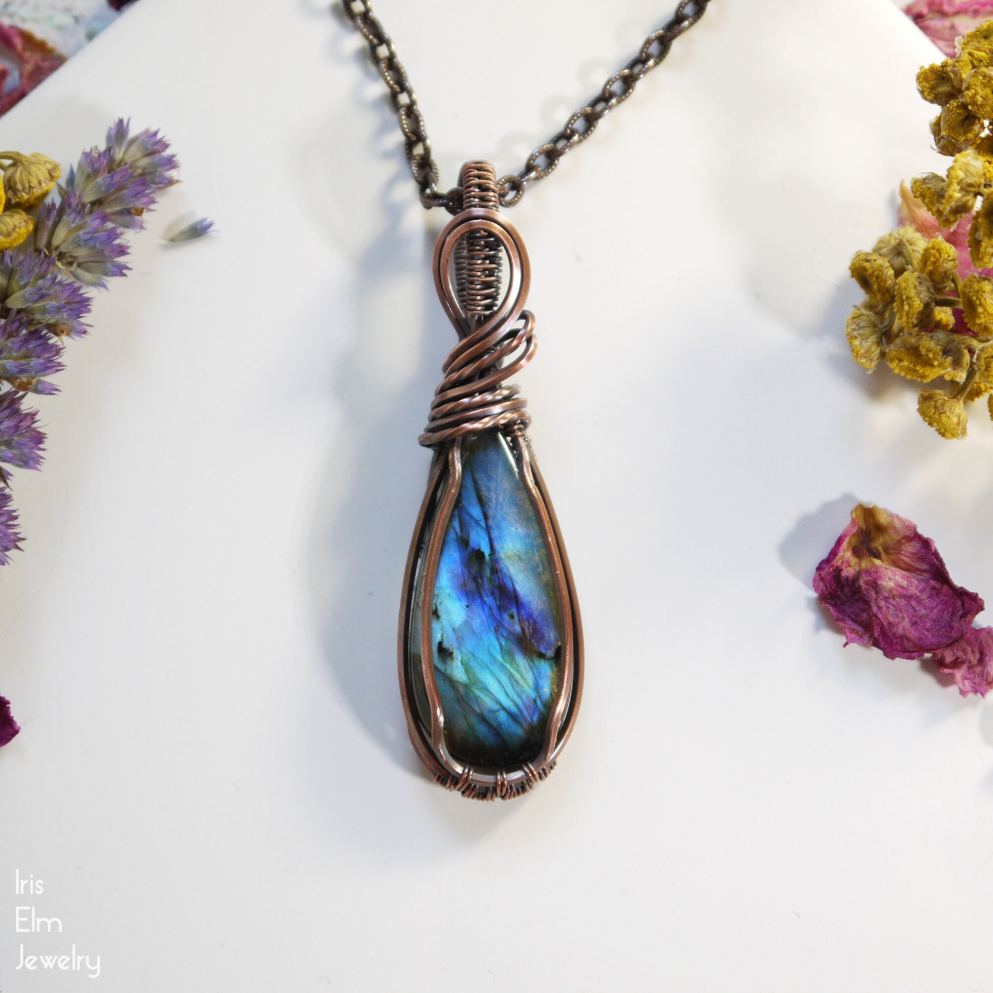 Dark Blue Flashy Labradorite Teardrop Stone Copper Pendant Necklace