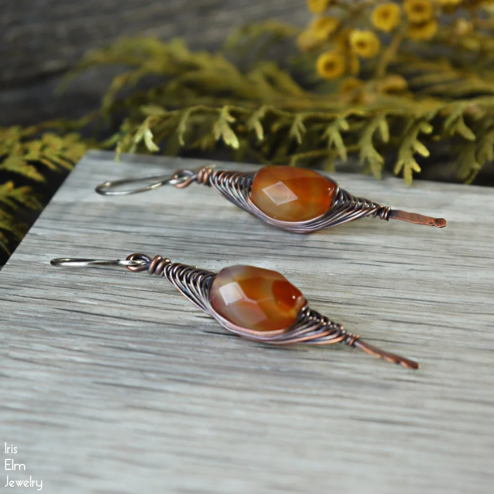 红玛瑙铜线缠绕人字形耳环