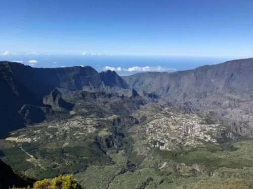 Overlooking the the Cirque de Cilaos