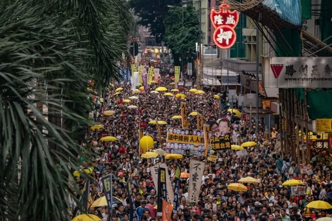 15 International Parliamentarians urge Carrie Lam to Scrap the Extradition Proposals