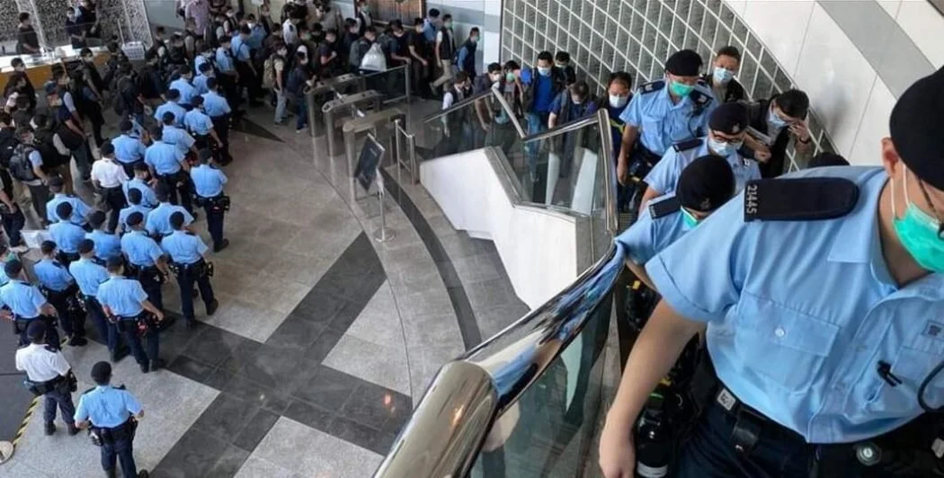 Raid on Apple Daily newspaper and arrests of journalists is an act of "brazen and shameful thuggery"