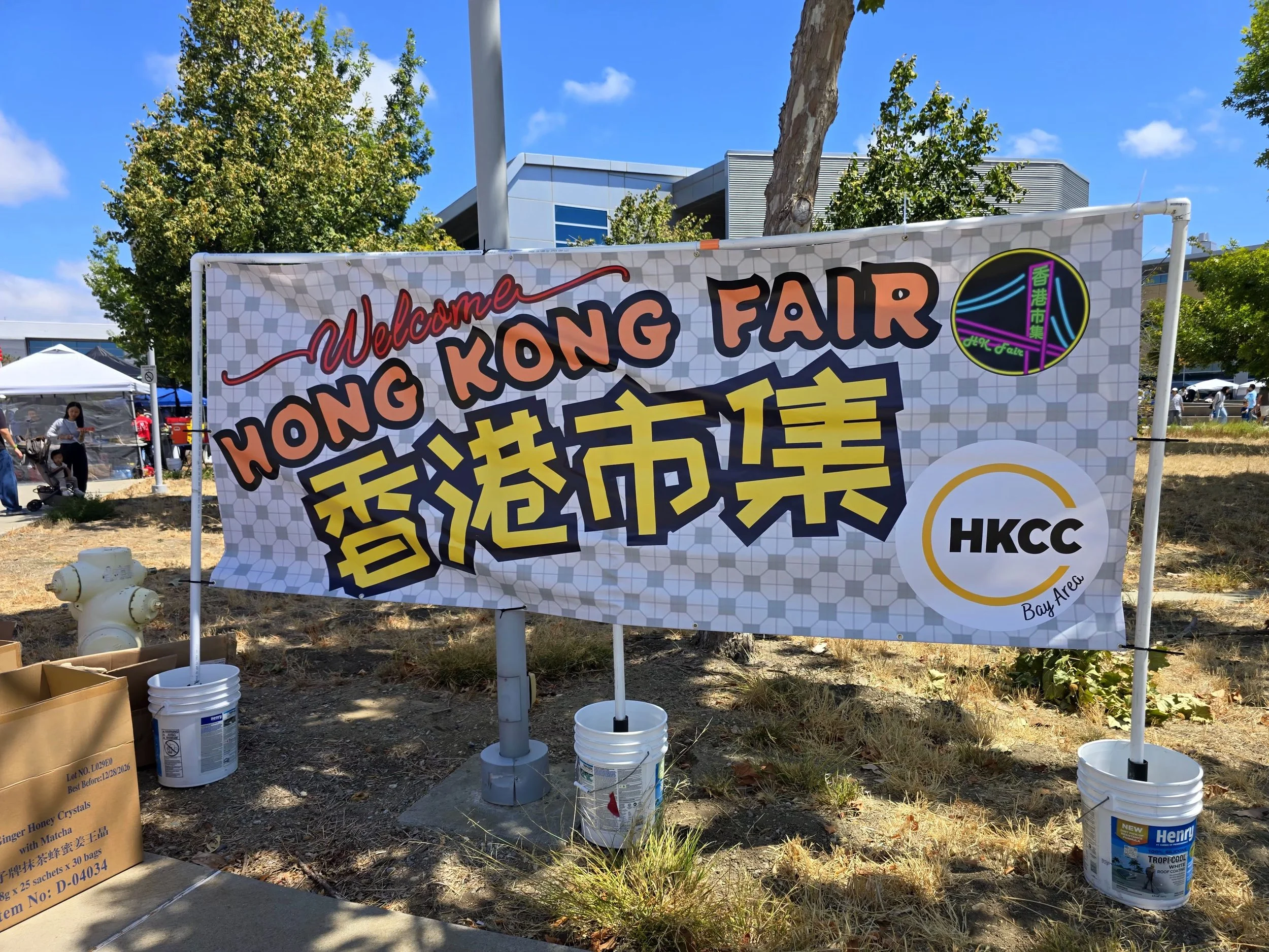 Hong Kong Watch US Youth Initiative participants volunteer at Hong Kong Fair in San Francisco