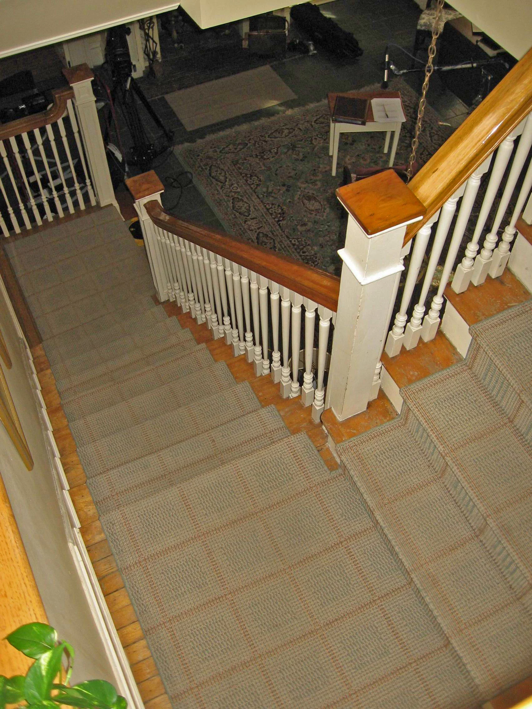 FrontStairLanding - Down.jpg
