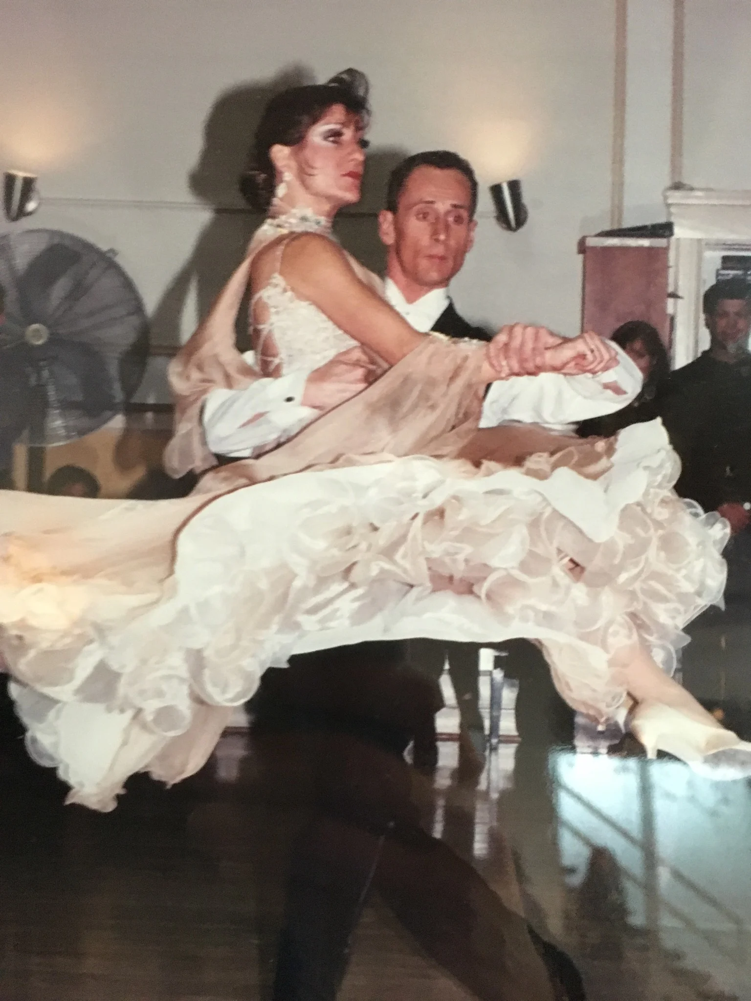  Waltz: Beginner/ Intermediate 