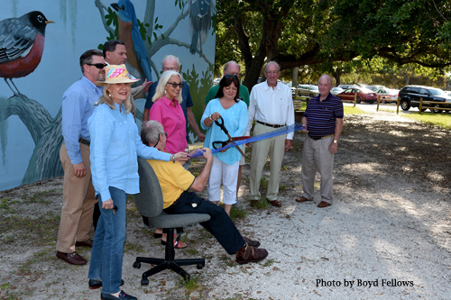 Dedication Ceremony on April 8, 2016 Carol Makris cuts the ribbon as Vero Beach Mayor Jay Kramer, Vice Mayor Randy Old, Council Members Harry Howle and Dick Winger joined Sue Dinenno President of the Vero Beach Art Club.