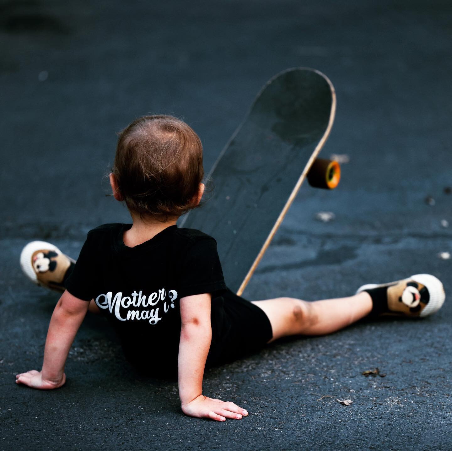 This guy has very little fear.
.
.
.
.
#hellofathers #mickeymouse #canonr5