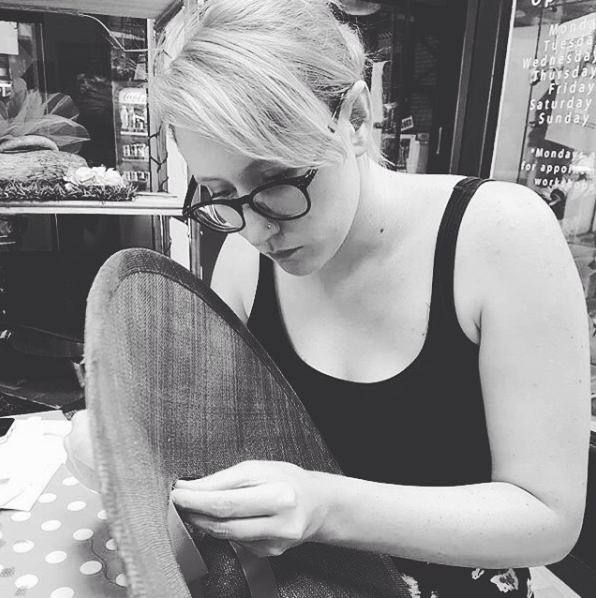 Becki @pompomsmillinery