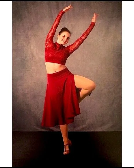red lyrical costume