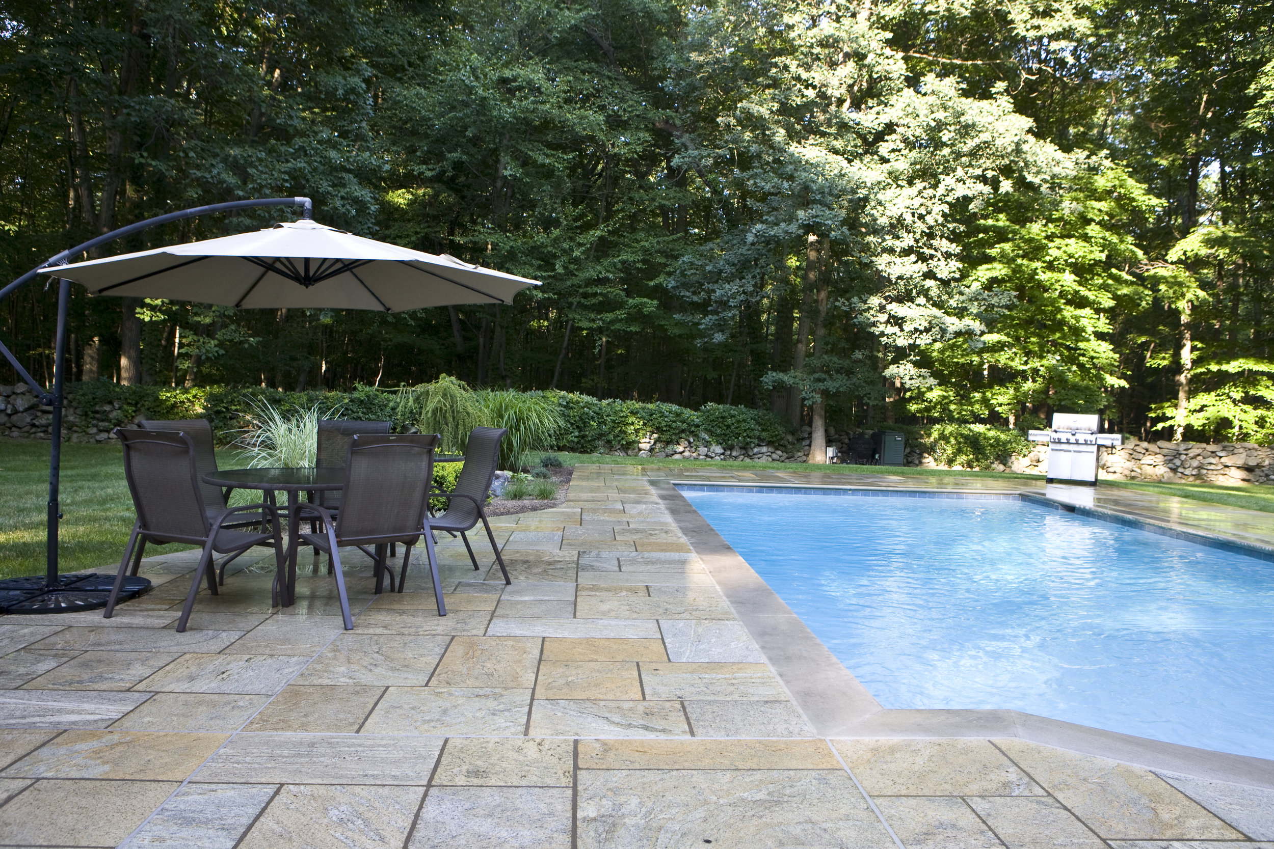  CEDAR LAKE GRANITE, NATURAL CLEFT 