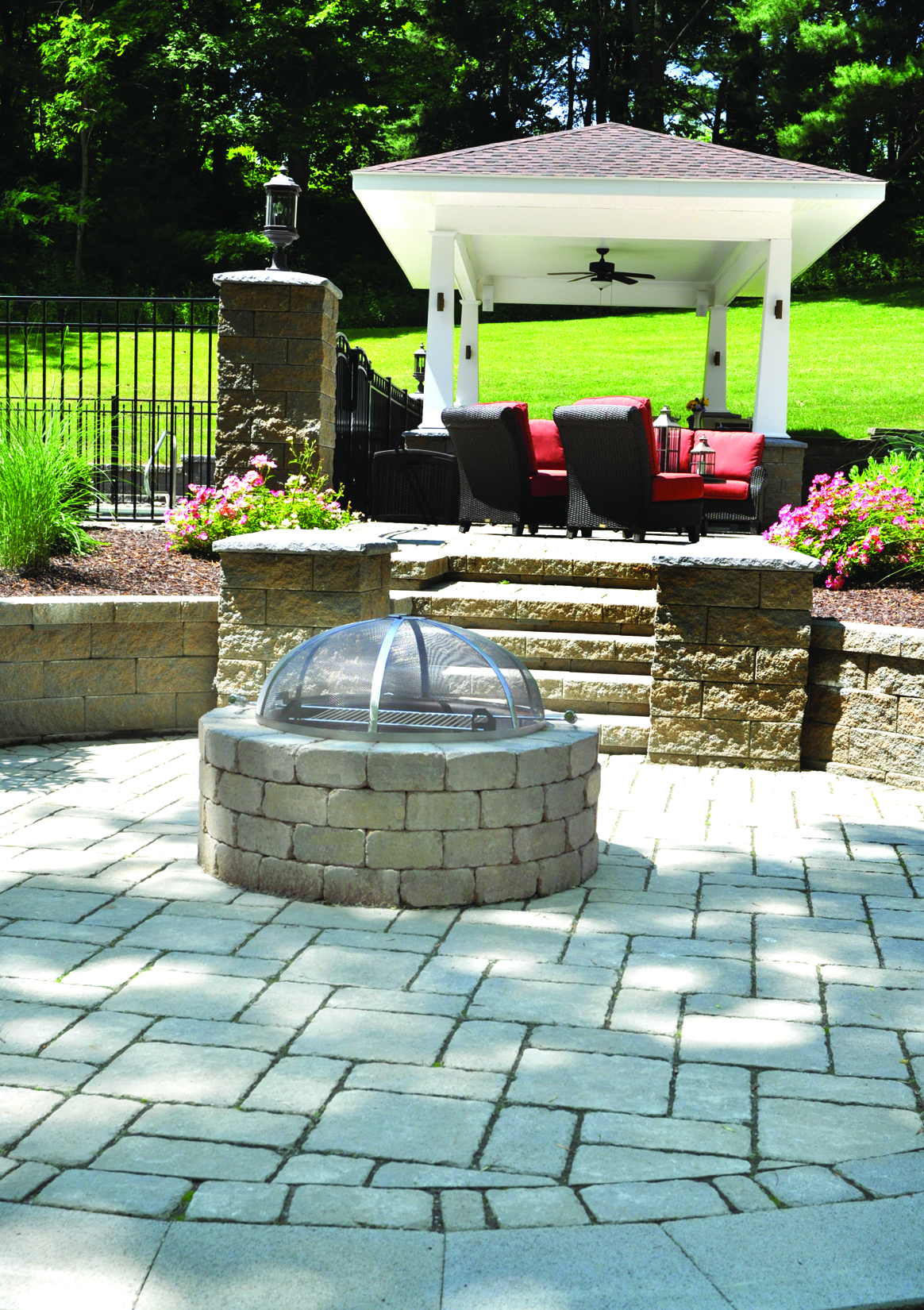 MUNICH FIRE PIT IN HICKORY BLEND, WEATHERED FINISH