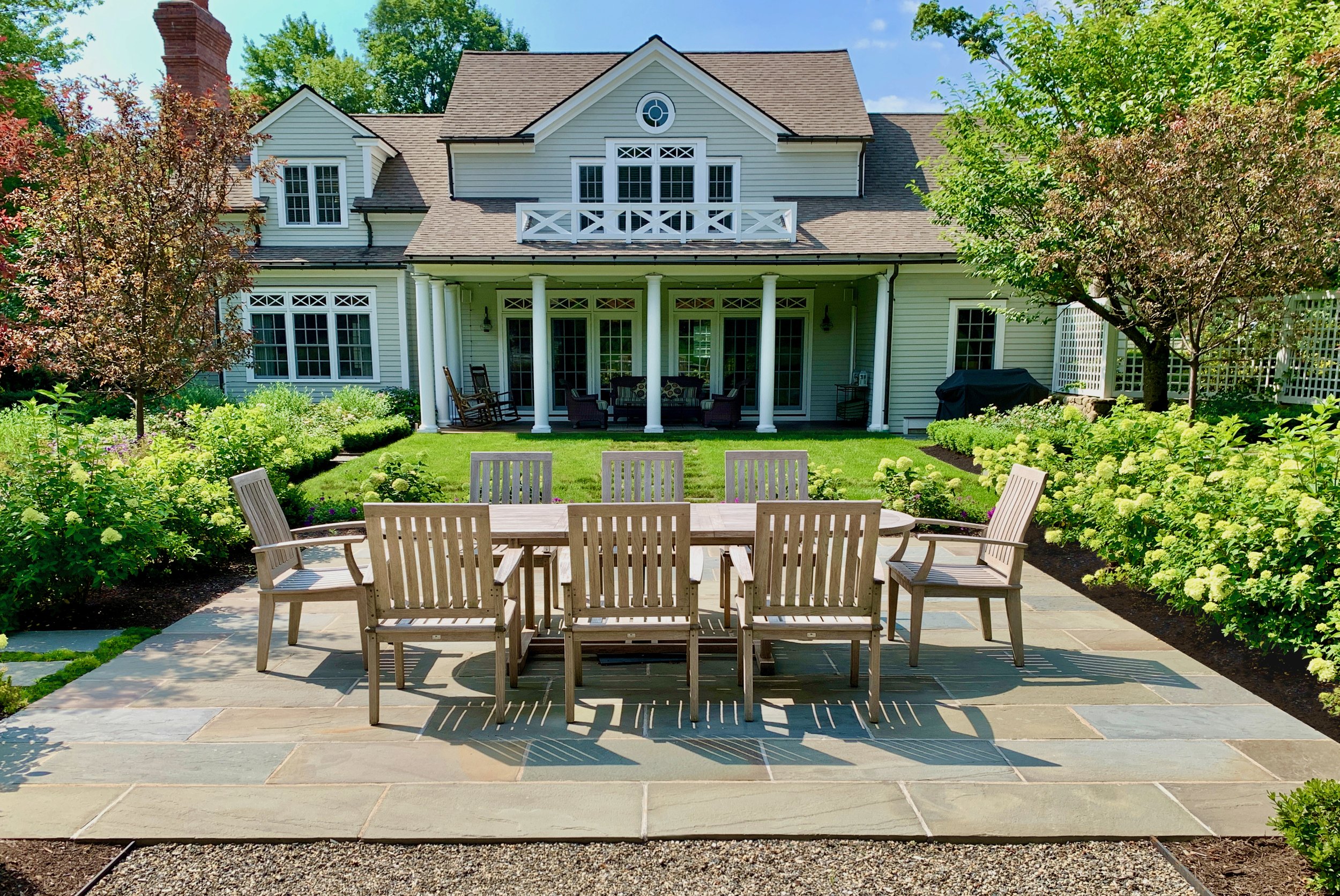 MATERIALS USED: NATURAL CLEFT BLUESTONE