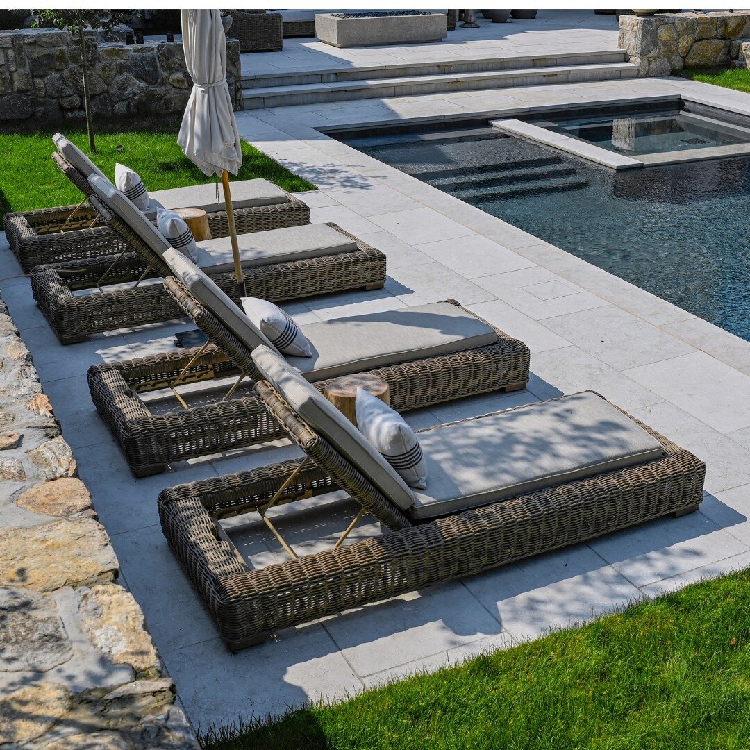 Transform your poolside experience with sundeck built with stone in mind 

#olivegardenlimestone #limestone #readytolounge #relaxoutside #outdoorliving #naturalstone #masonry #stonework #houseandhome #housedesign #homedesign #fairfieldcountydesign #d