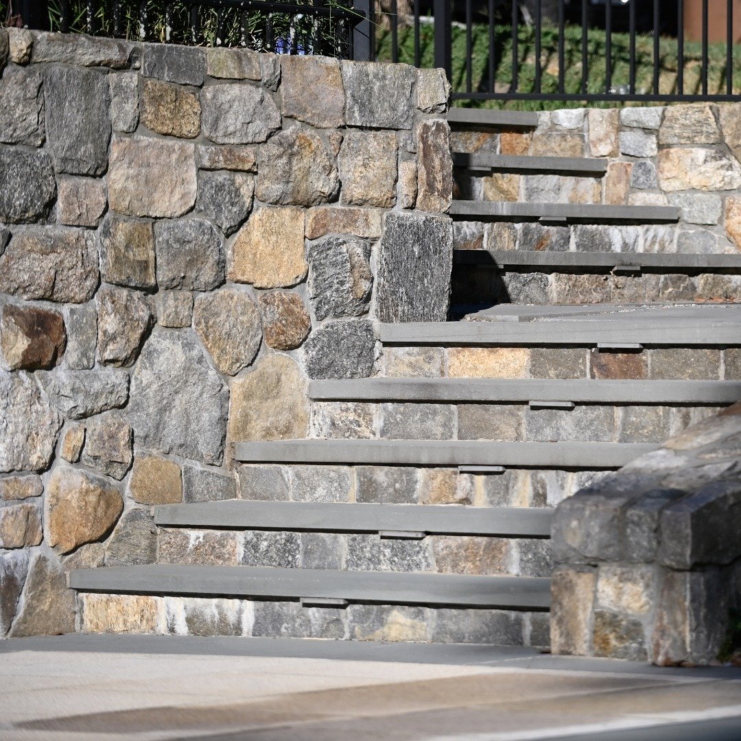 Explore the diverse charm of outdoor stone staircases, each providing their own unique craftsmanship

#granitesteps #bluestonesteps #fieldstone #naturalstone #masonry #stonework #stone #entry #entryway #stairs #steps #frontdoor #fairfieldcountydesign