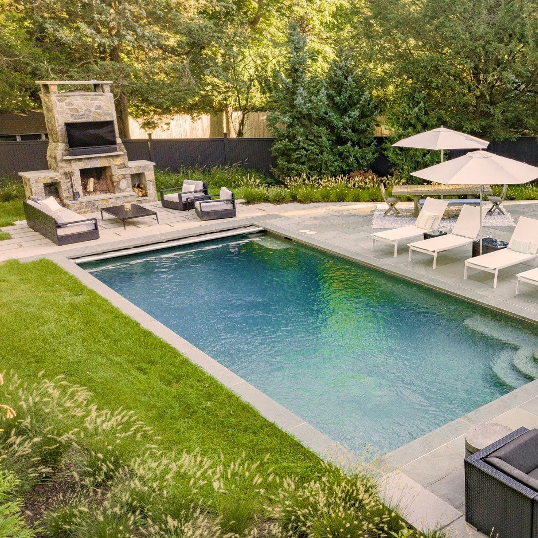 Dive into luxury and unwind in style with this all-inclusive backyard 

#outdoorliving #naturalstone #masonry #stonework #houseandhome #housedesign #homedesign #fairfieldcountydesign #designinspiration #mynewengland #homeowner #connecticut #Ctcoast #