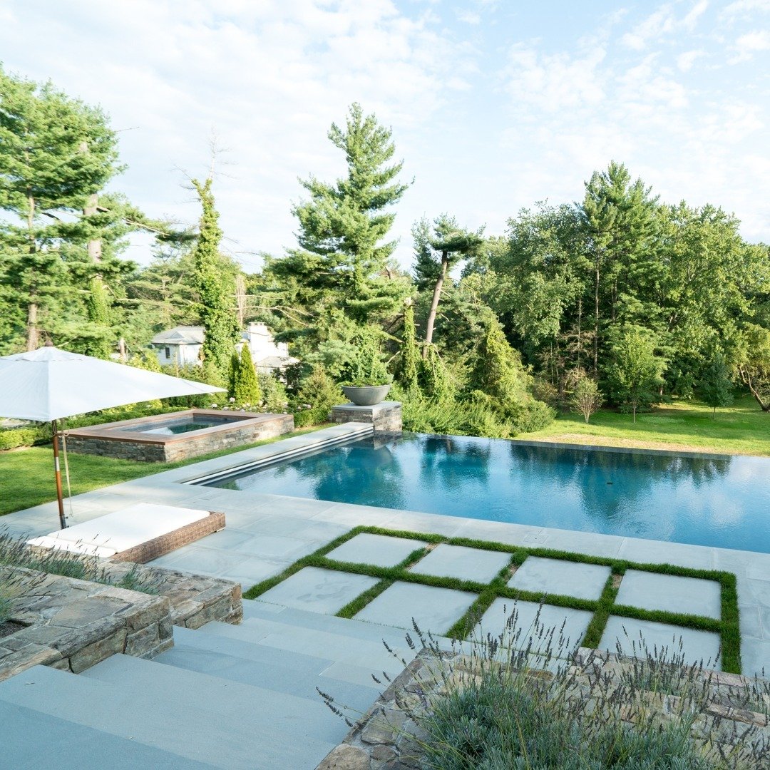 This backyard wouldn't be complete without the timeless sprawl of bluestone

#pool #pools #poolpatio #outdoorliving #connecticutliving #connecticut #stonework #backyard #infinity #dreambackyard #backyard #landscapedesign #stone #stoneideas #homeowner